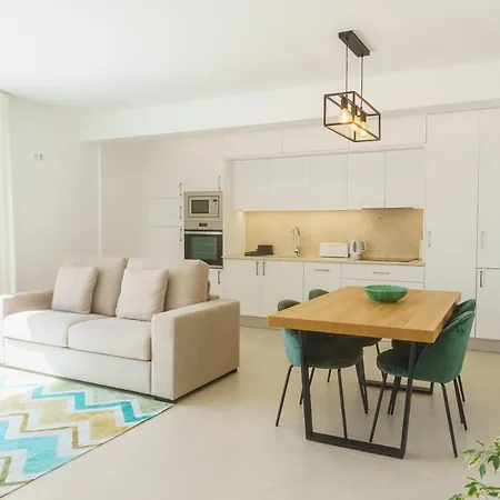 Marisol Mar ナザレ